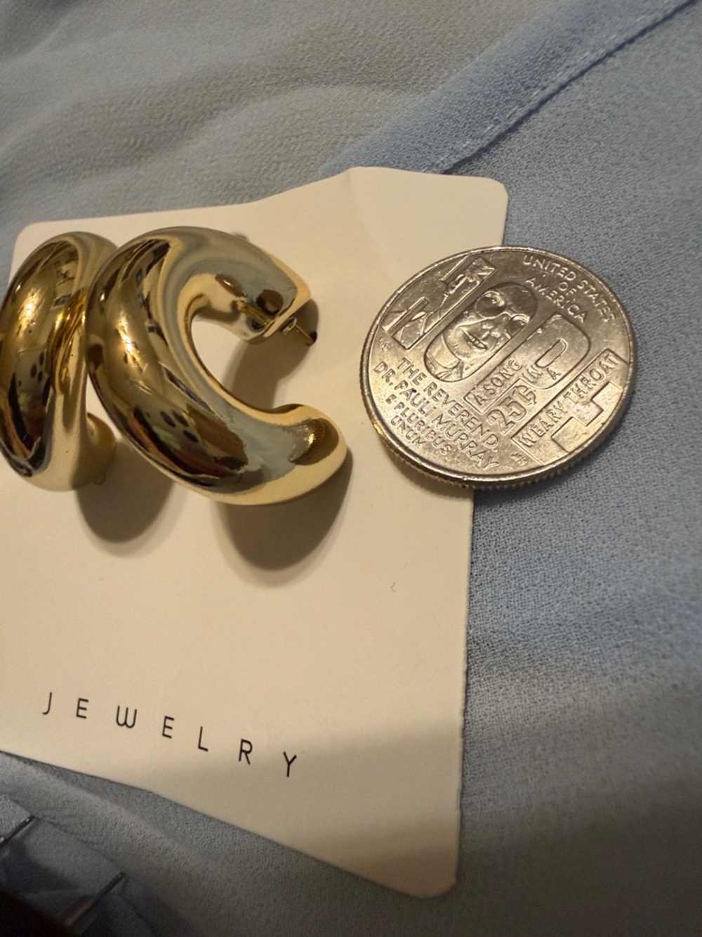 New Earrings Set Hoop Shell Goldtone - Picture 11 of 11